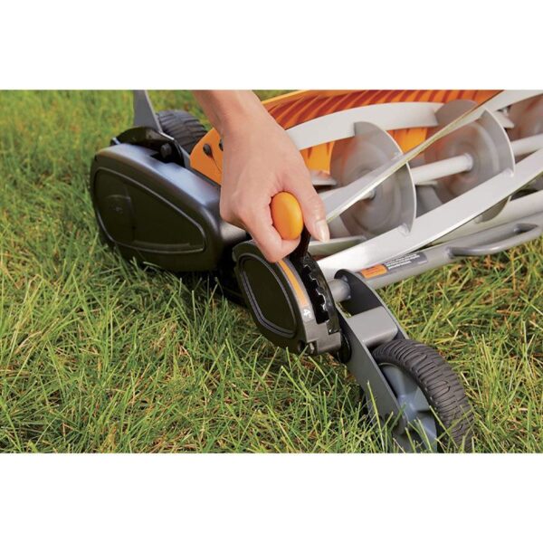 Fiskars Stay Sharp Max Reel Mower, 18 Inch (362050-1001),Black - Image 2